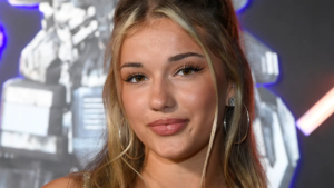 Breckie Hill Age, Net Worth, Boyfriend, Family & Career 2026